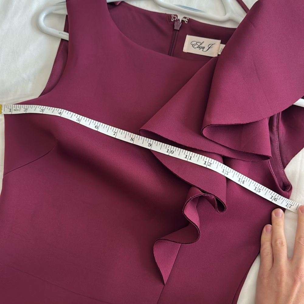 Eliza J Maroon Formal Gown - Picture 4 of 5